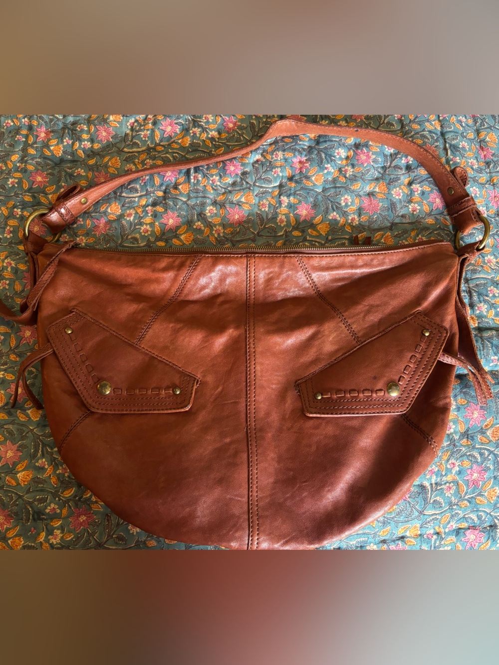 Leather Hobo Shoulder Bag - Brown